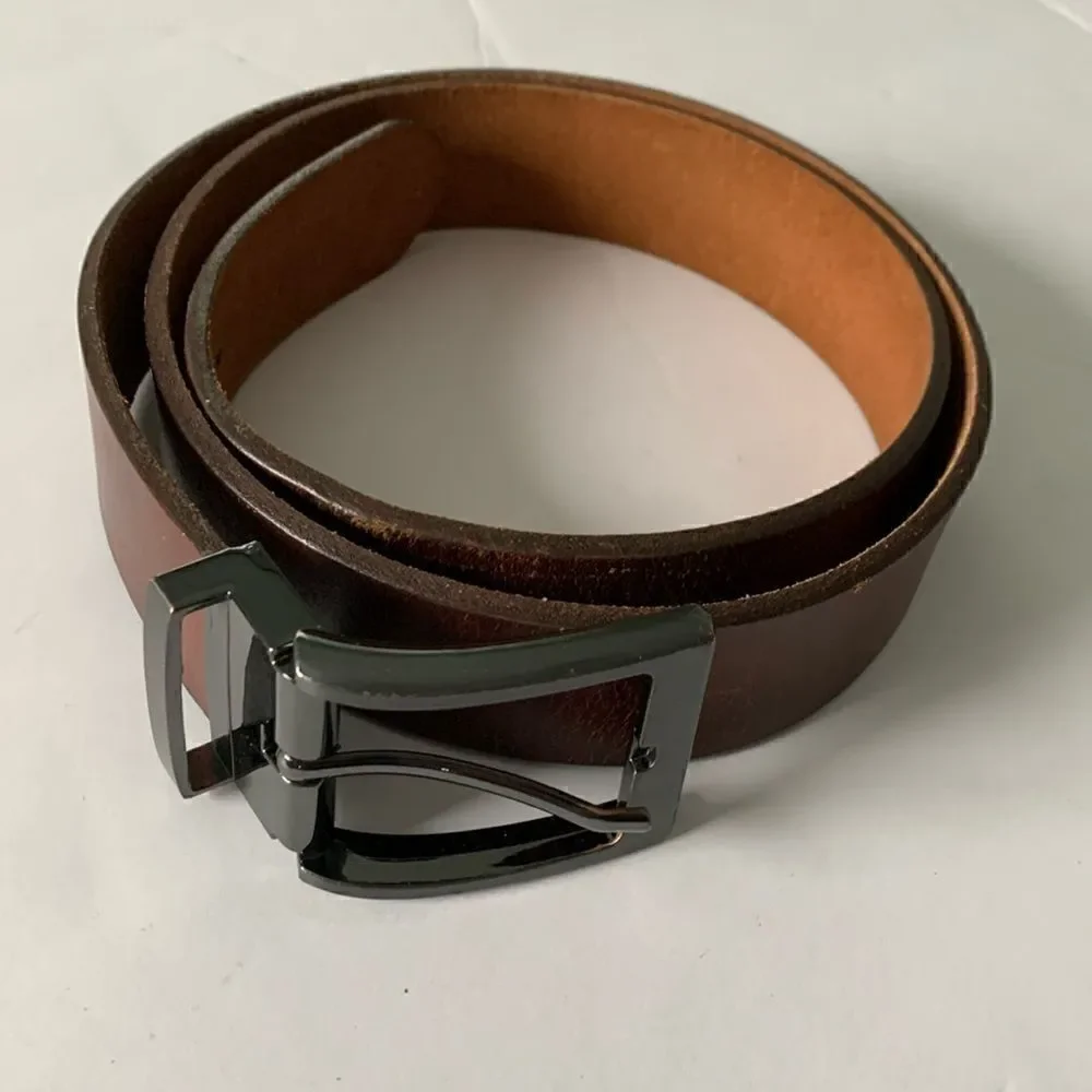 Brown leather men’s belt with square buckle